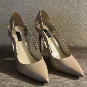 Nine West Women's Beige Pumps